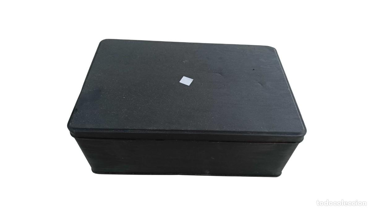 Cajas y cajitas met&aacute;licas: CAJA DE HOJALATA RECTANGULAR CON TAPA A PRESI&Oacute;N - A&Ntilde;OS 90