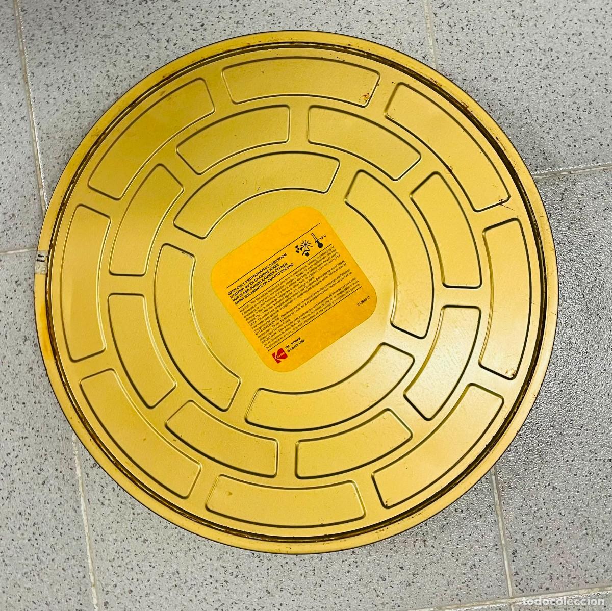 Cajas y cajitas met&aacute;licas: Lata de pel&iacute;cula Kodak. Di&aacute;metro 38 cm