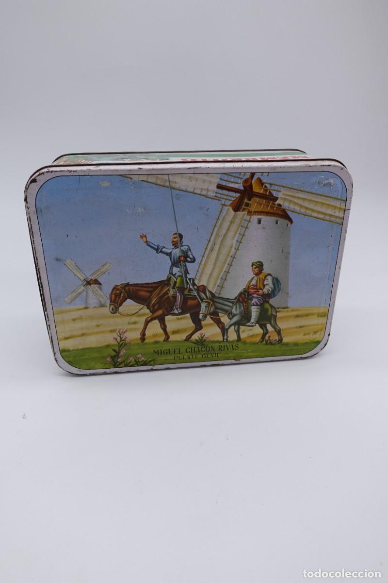 Casse e cassette metalliche: DON QUIJOTE CAJA MET&Aacute;LICA ANTIGUA MIGUEL CHAC&Oacute;N RIVAS PUENTE GENIL MEMBRILLO
