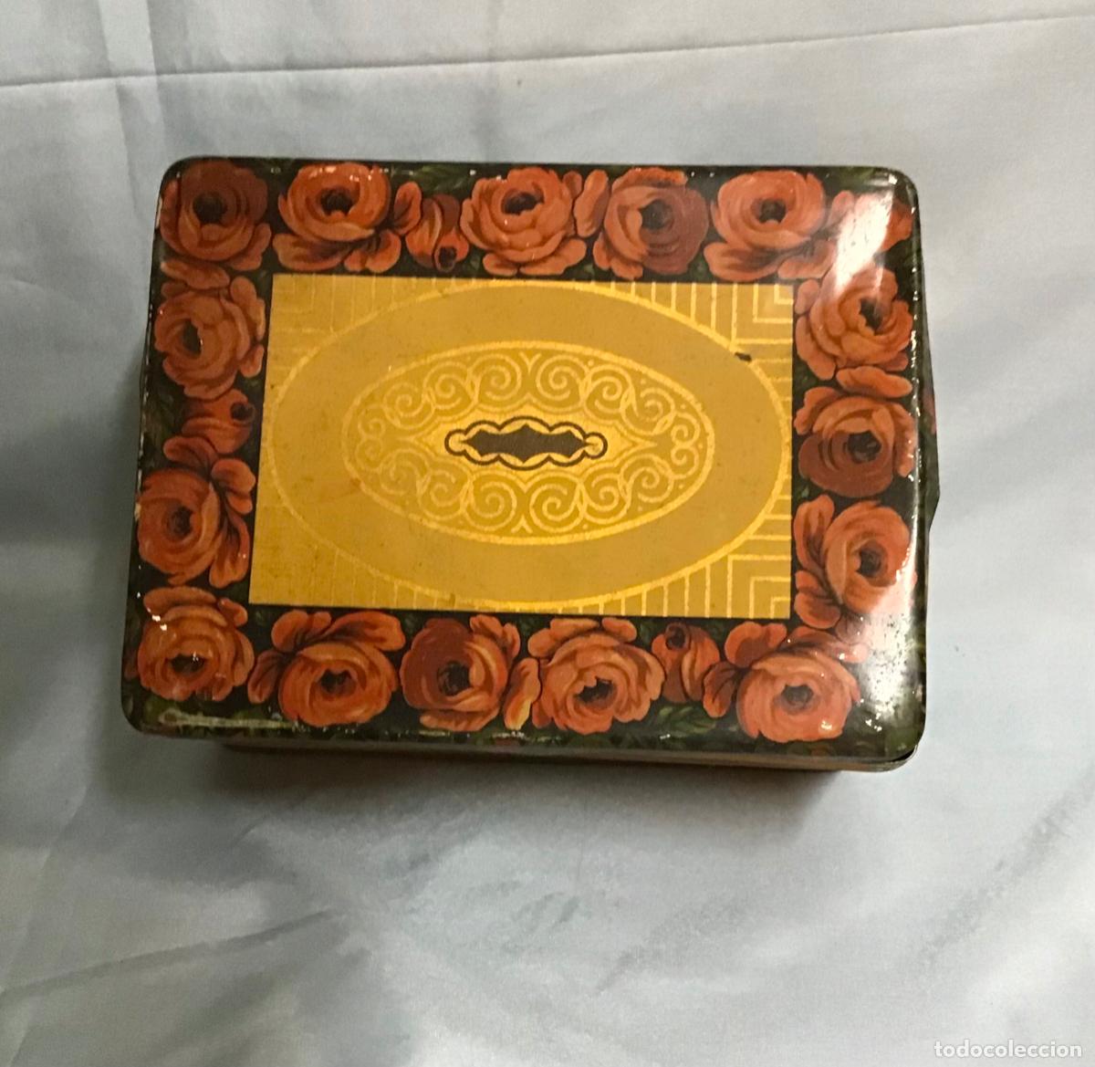 Cajas y cajitas met&aacute;licas: ANTIGUA CAJA LITOGRAFIADA
