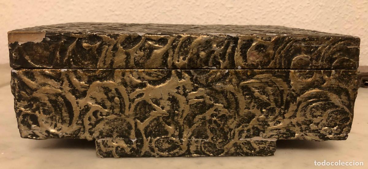 Cajas y cajitas met&aacute;licas: Caja de madera y escayola - Foto 2