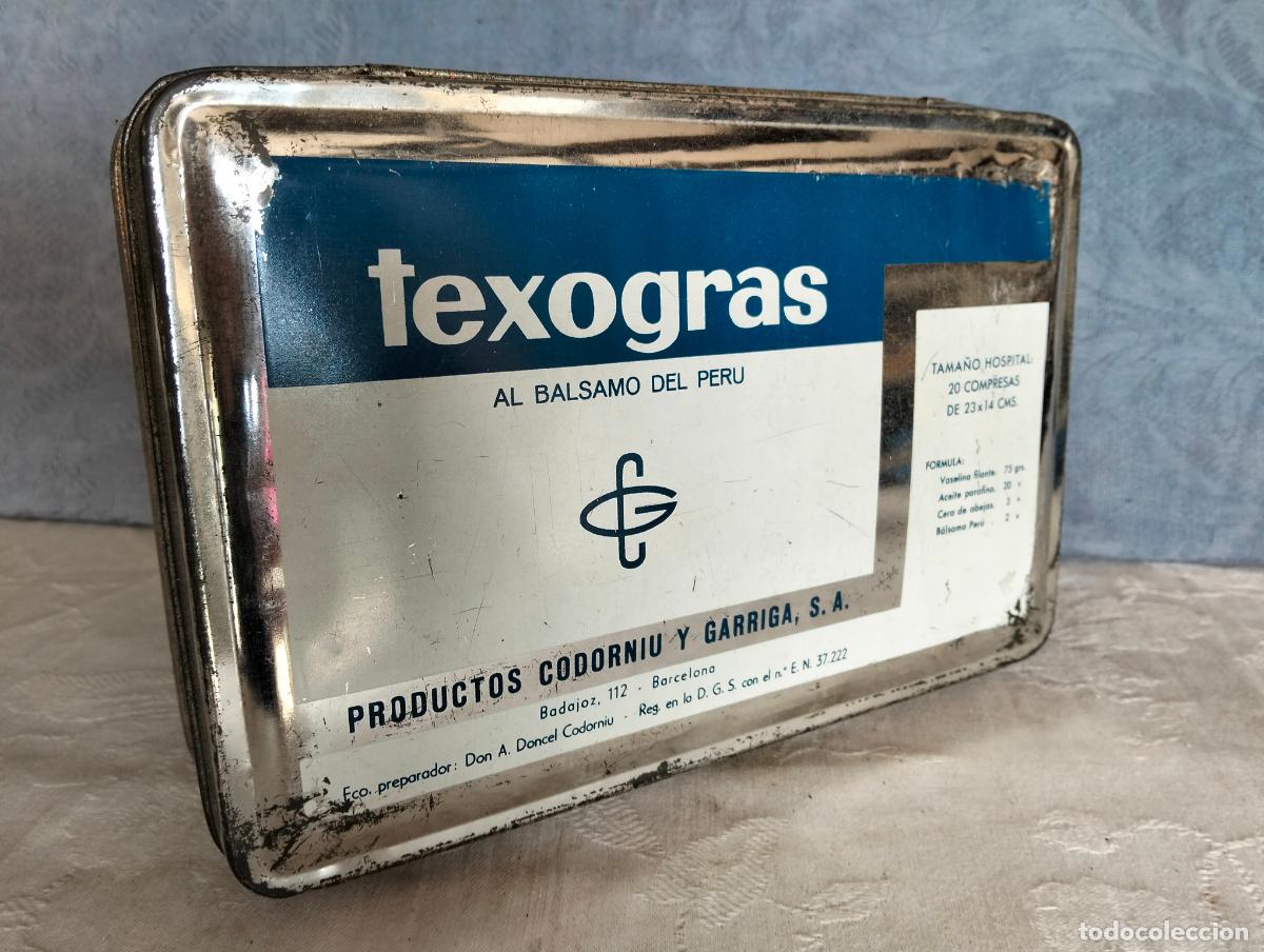 Bo&icirc;tes et petites bo&icirc;tes m&eacute;talliques: Caja de metal vintage color plateado azul texogras al ballsamo de peru productos codorniu met&aacute;lica