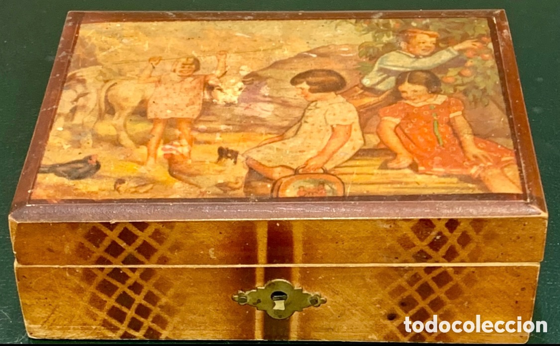 Cajas y cajitas met&aacute;licas: Joyero. Caja de madera y espejo. Con imagen costumbrista. A&ntilde;os 60.
