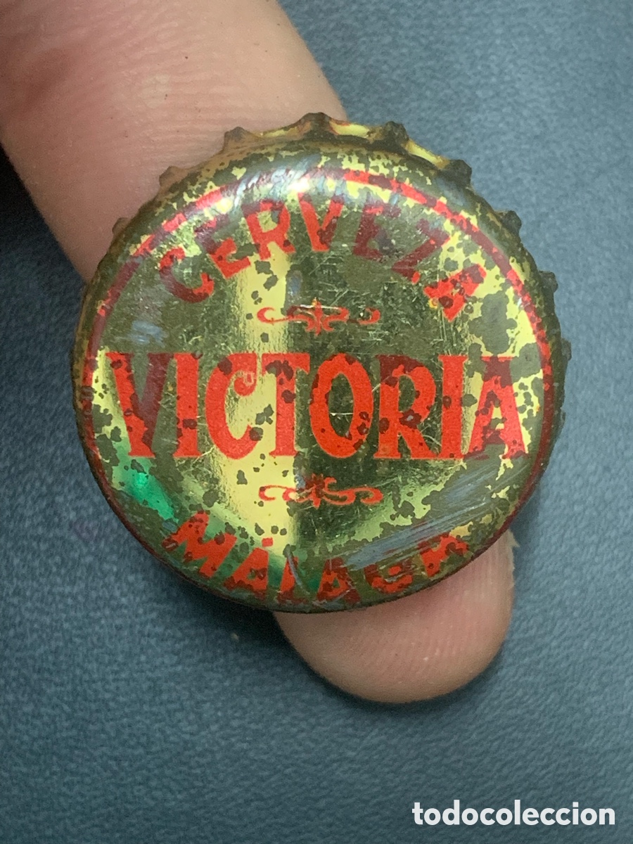Cajas y cajitas met&aacute;licas: CHAPA,TAPON CORONA: CERVEZA VICTORIA MALAGA