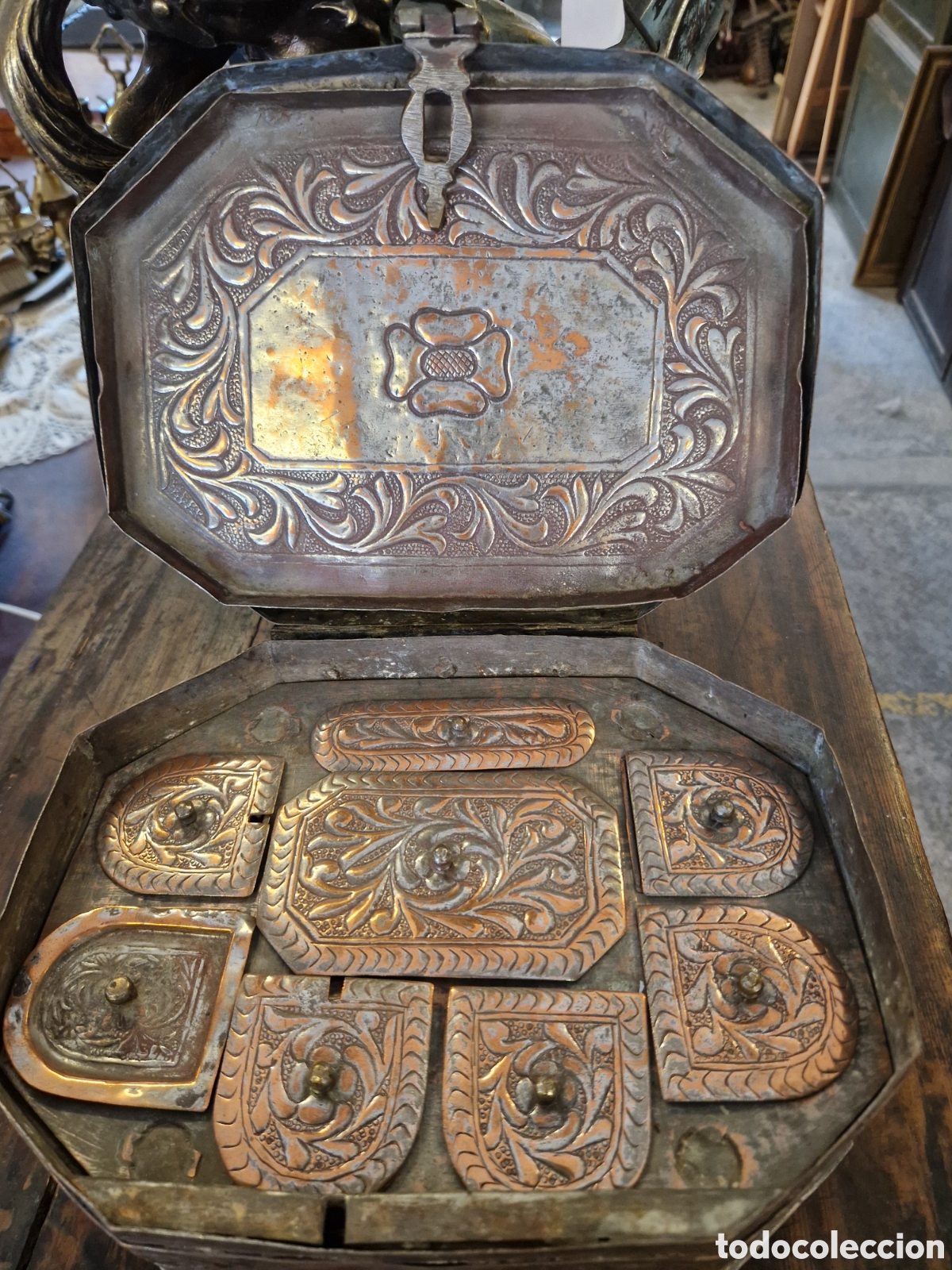 Cajas y cajitas met&aacute;licas: Antigua caja de especias Pandan de cobre de la India