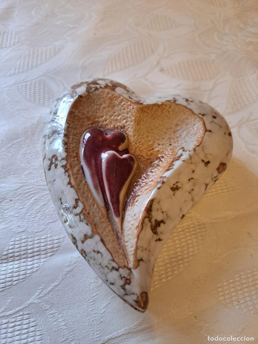 Cajas y cajitas met&aacute;licas: joyero vintage de cer&aacute;mica esmaltada con forma de coraz&oacute;n