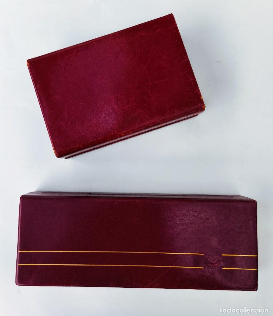 Cajas y cajitas met&aacute;licas: Dos cajas estuche antiguas para Reloj Omega. Louis Brandt & Fr&eacute;re. Loewe.