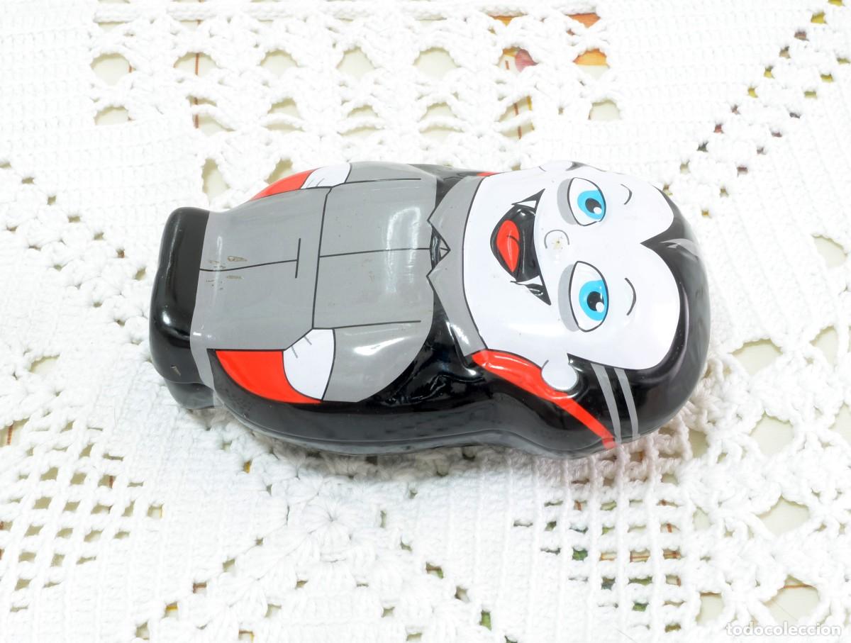 Cajas y cajitas met&aacute;licas: Cajita de metal mu&ntilde;eco de Dr&aacute;cula