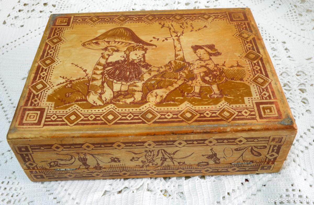 Cajas y cajitas met&aacute;licas: Caja de madera antigua decorada con escenas infantiles, para resturaci&oacute;n