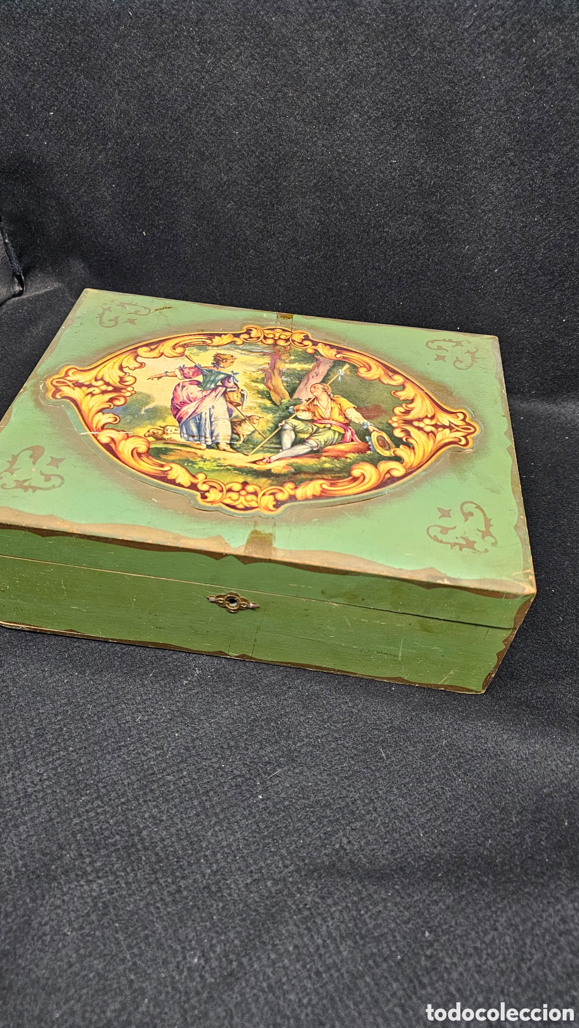 Cajas y cajitas met&aacute;licas: Antigua cajita de madera