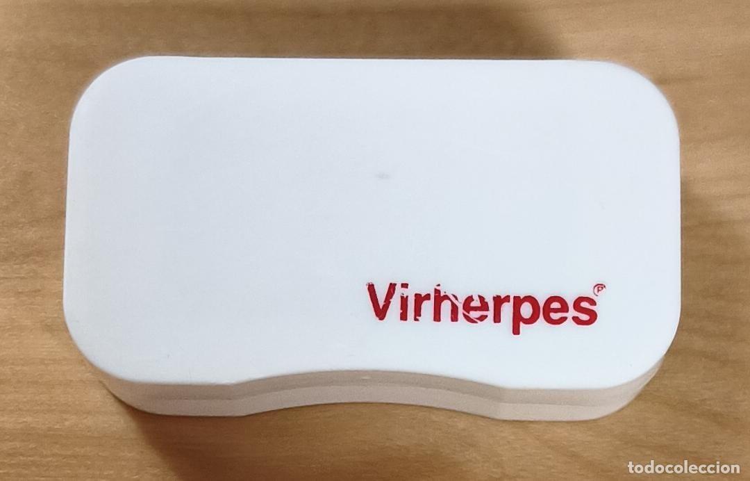 Cajas y cajitas met&aacute;licas: 149 Peque&ntilde;a cajita pl&aacute;stico blanco con espejo - publicidad de Virherpes - 6.50cm x 3.50cm x 2cm