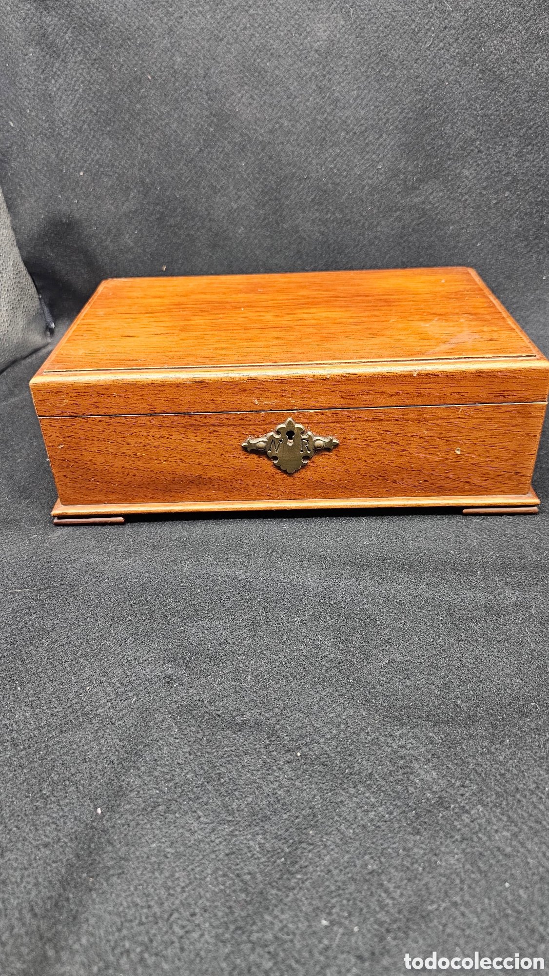 Cajas y cajitas met&aacute;licas: Caja Antigua de madera