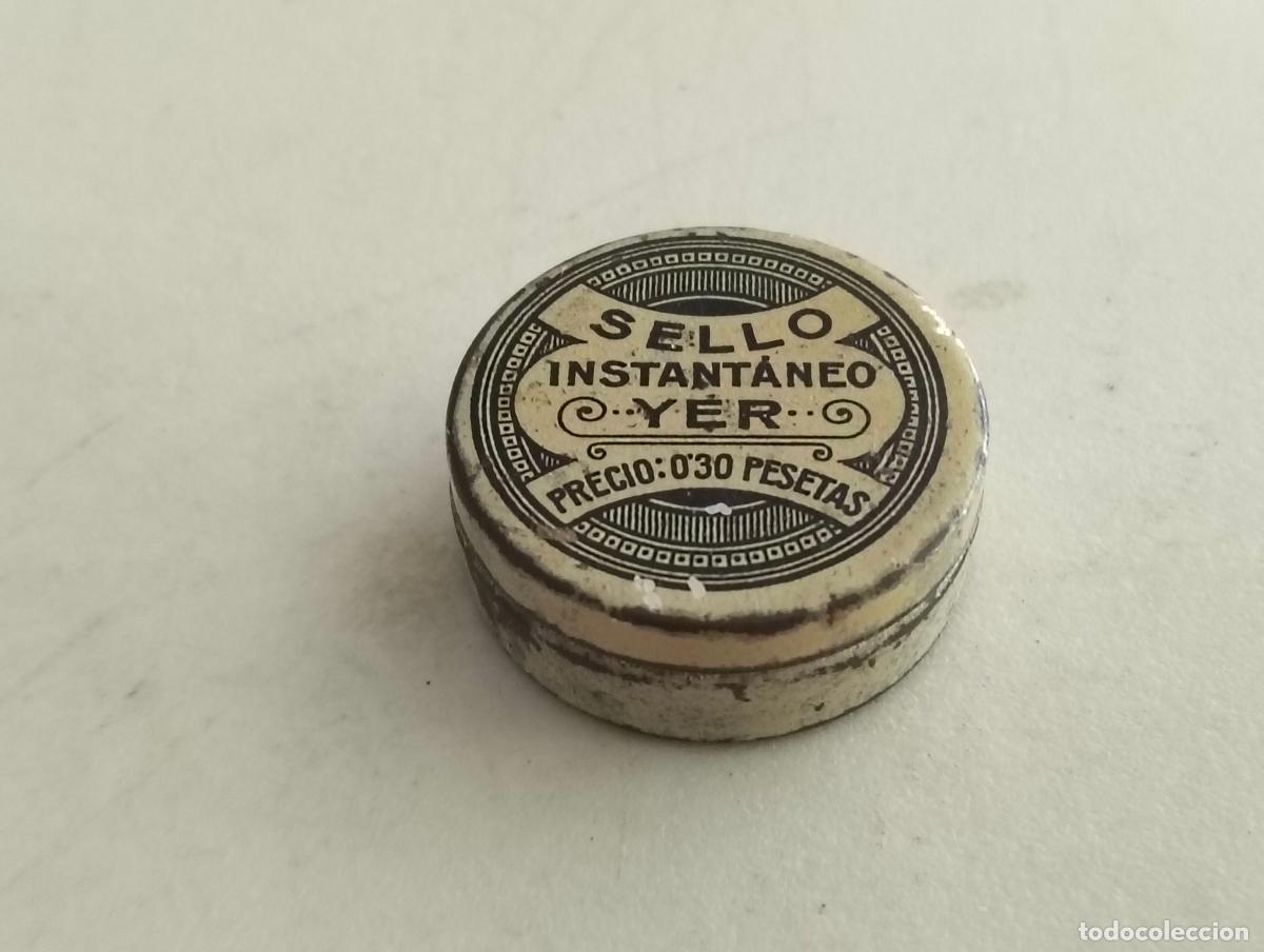 Cajas y cajitas met&aacute;licas: ANTIGUA CAJA FARMACIA LITOGRAFIADA, SELLO INSTANTANEO YER, MEDIDAS 28 X 16 MM