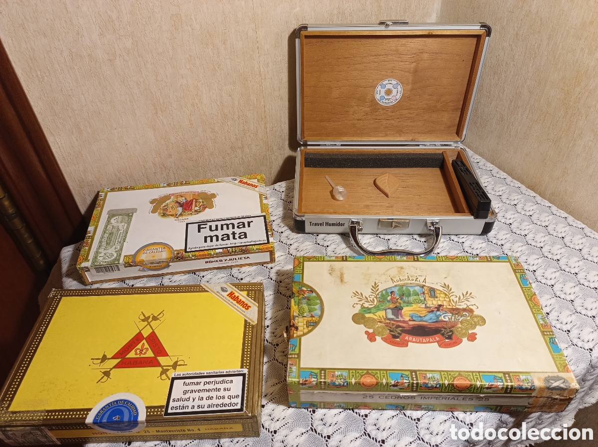 Cajas y cajitas met&aacute;licas: Malet&iacute;n de viaje met&aacute;lico para puros habanos, de la marca MONTECRISTO TRAVEL HUMIDOR