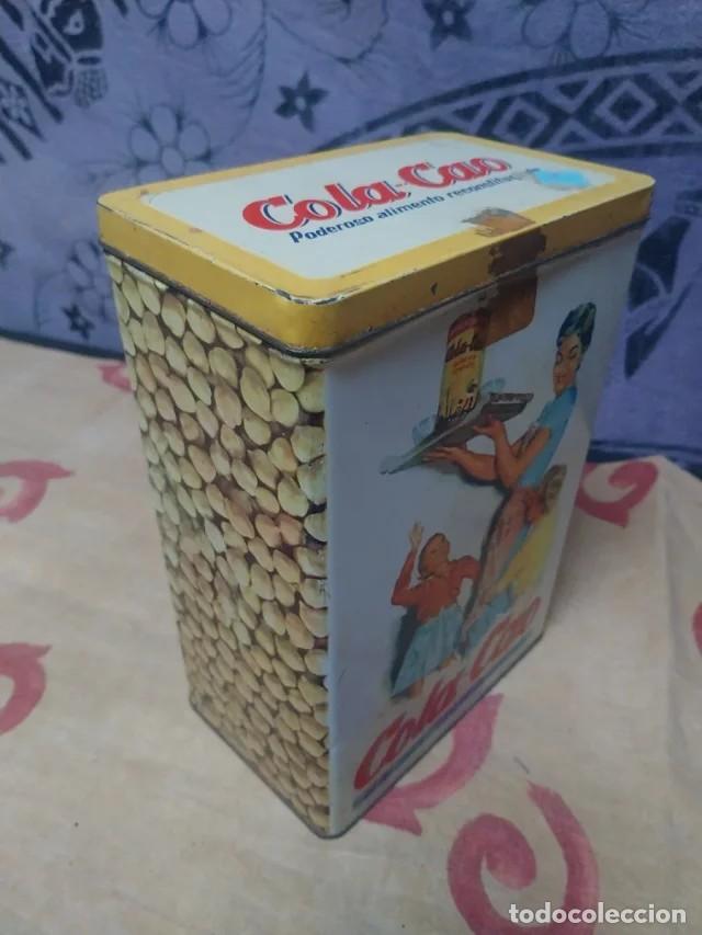 Cajas y cajitas met&aacute;licas: Lata antigua Cola Cao con motivos de garbanzos