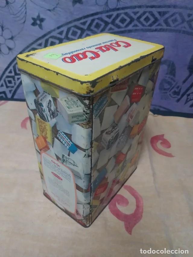 Cajas y cajitas met&aacute;licas: Antigua Lata Cola Cao vintage con motivos de azucarillos
