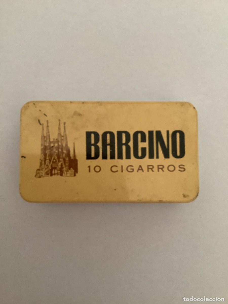 Cajas y cajitas met&aacute;licas: Caja de cigarros de lata Barcino