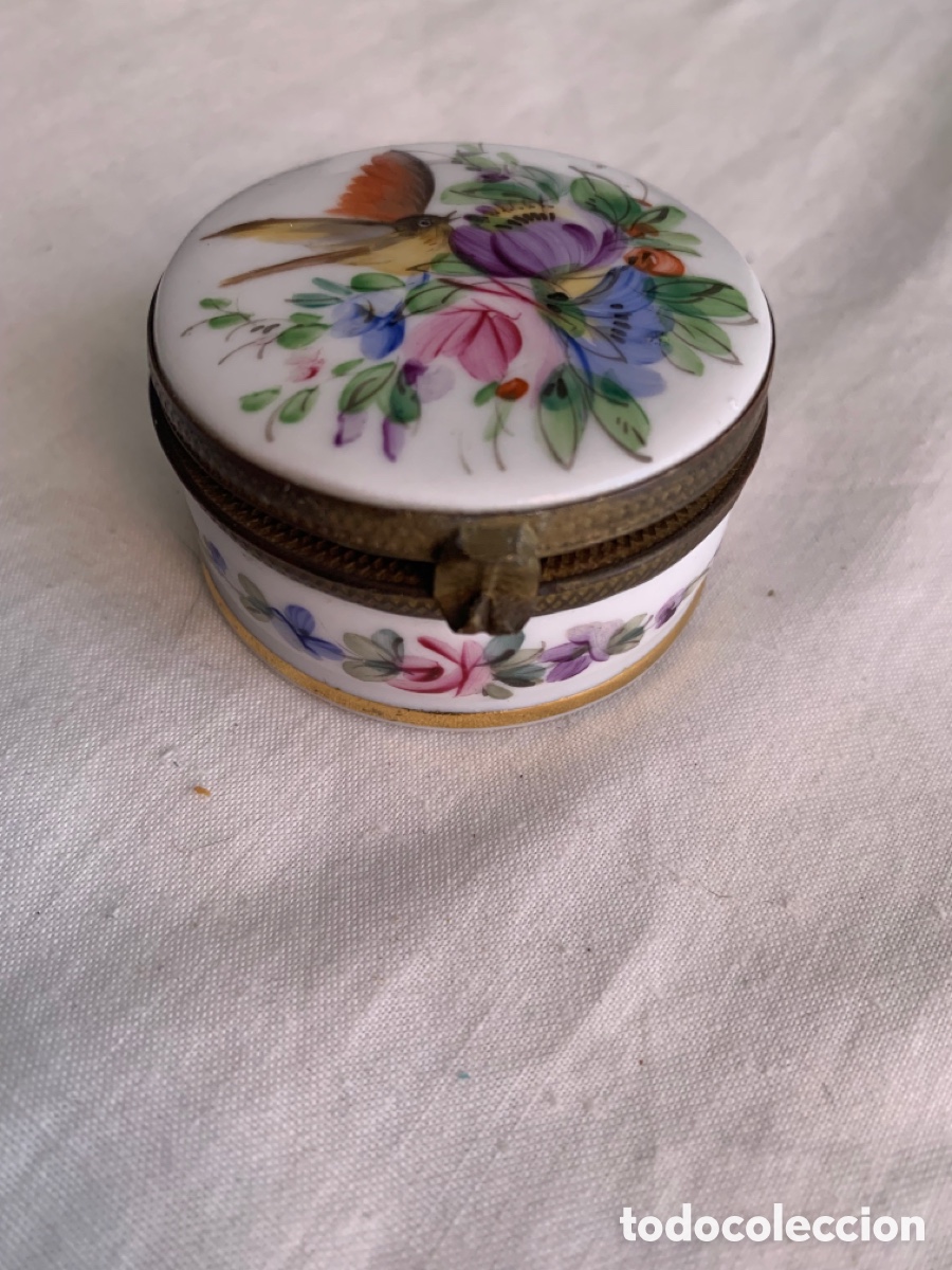 Cajas y cajitas met&aacute;licas: Pastillero/joyero de porcelana Made en Francia
