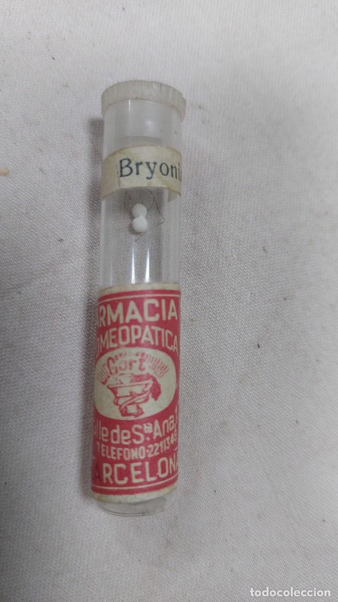 Cajas y cajitas met&aacute;licas: Antiguo frasco farmacia Romeopatica Barcelona