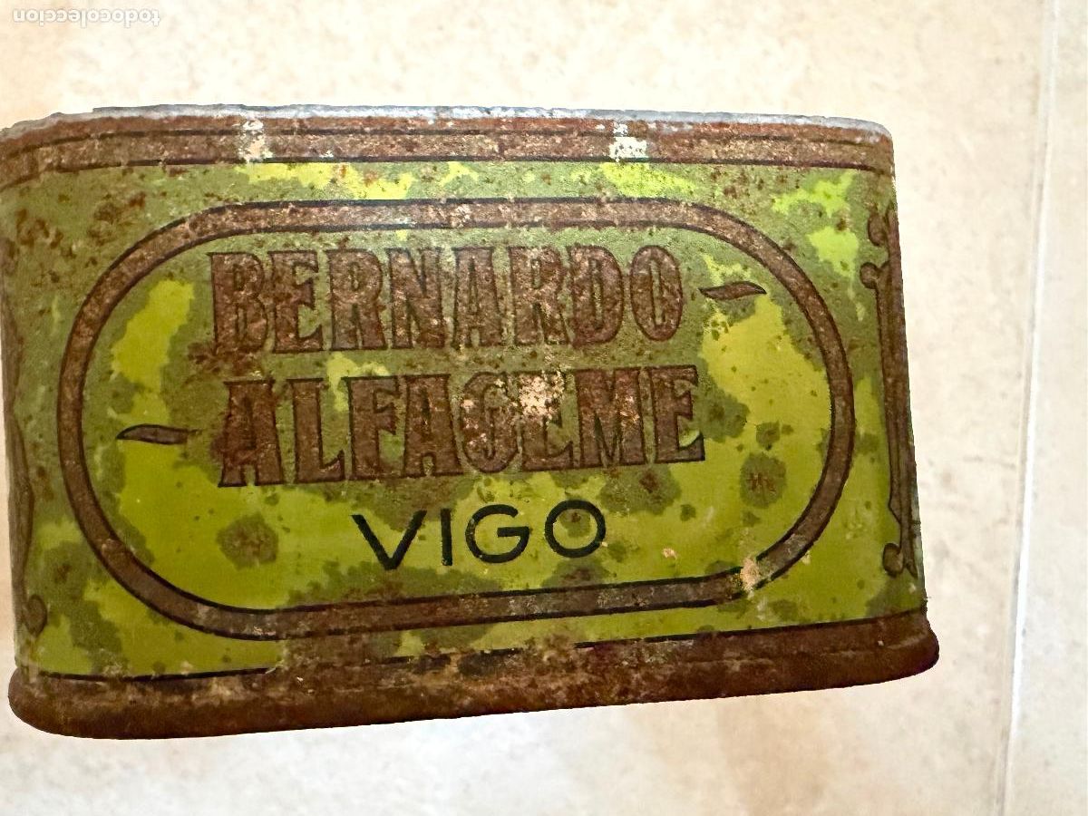 Cajas y cajitas met&aacute;licas: Lata de agujas en aceite miau