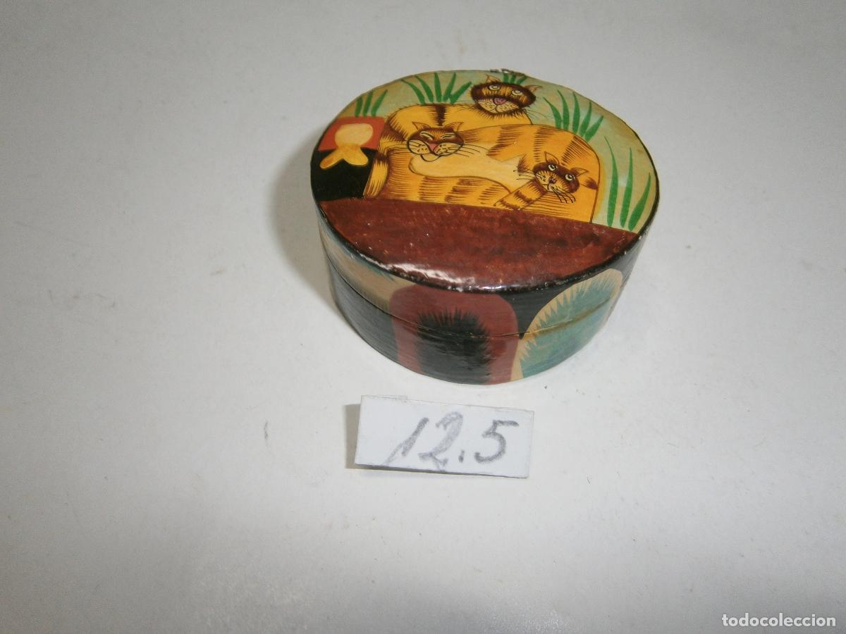 Cajas y cajitas met&aacute;licas: ANTIGUA CAJA ARTESANAL PINTADA A MANO DE ALEGORIA DE GATITOS NUEVA SIN USAR