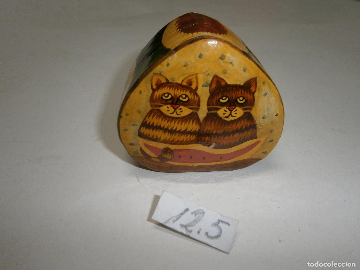 Cajas y cajitas met&aacute;licas: ANTIGUA CAJA ARTESANAL PINTADA A MANO DE ALEGORIA DE GATITOS NUEVA SIN USAR