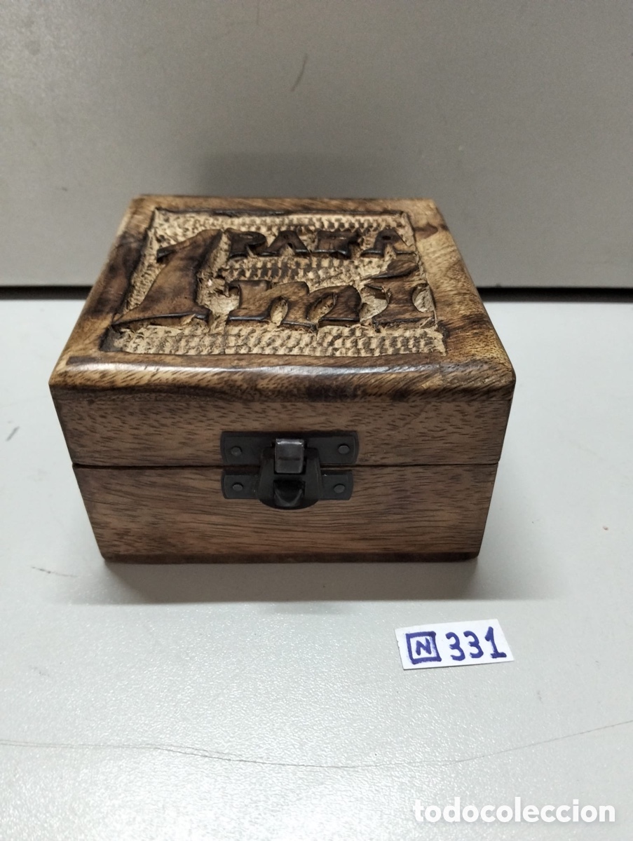 Cajas y cajitas met&aacute;licas: Caja de madera tallada PARA MI