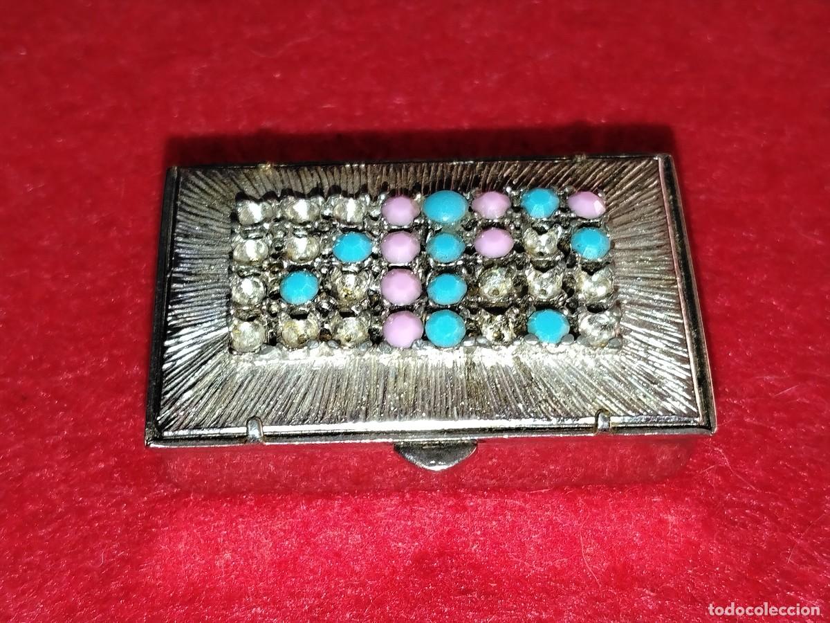 Cajas y cajitas met&aacute;licas: MINI CAJITA VINTAGE CON DISE&Ntilde;O DE PEDRERIA EN TURQUESA