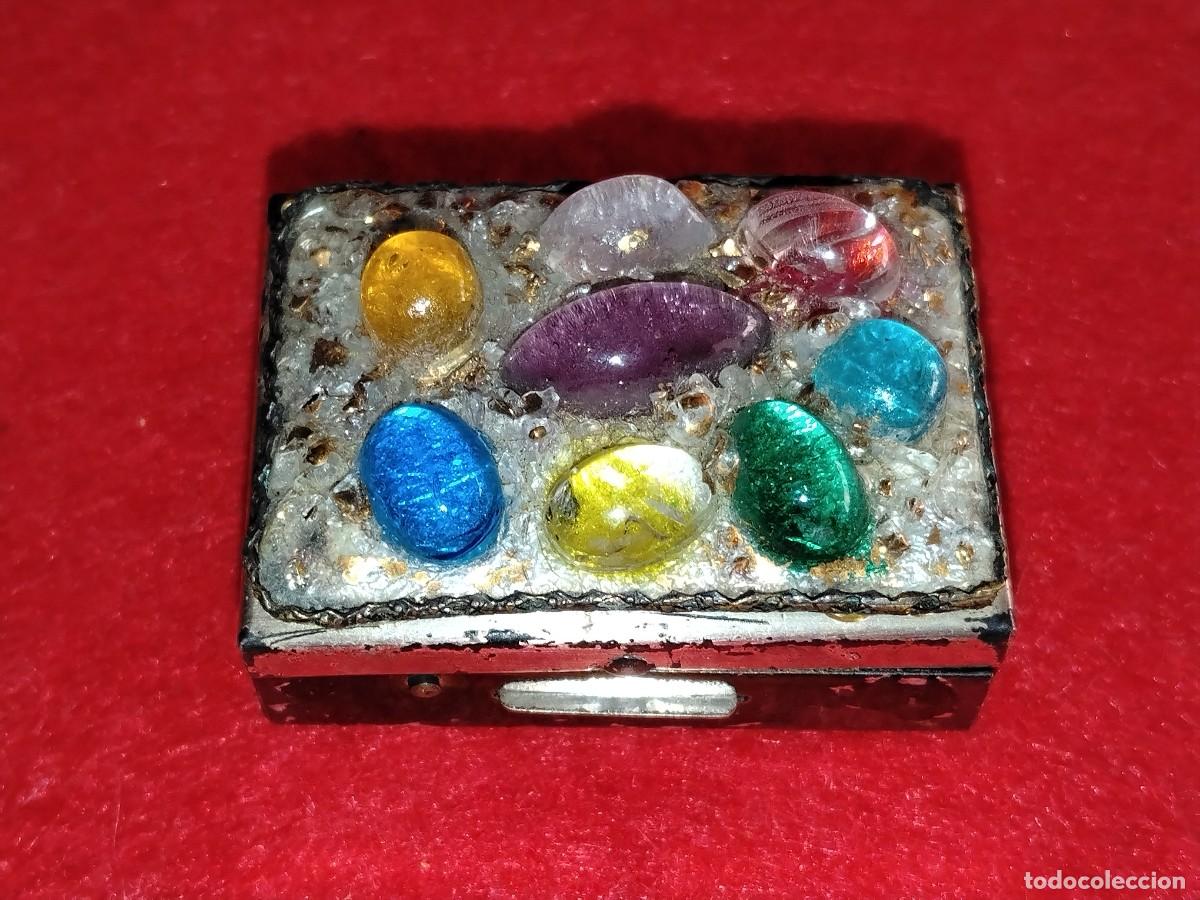 Cajas y cajitas met&aacute;licas: MINI CAJITA VINTAGE DE CERILLAS CON PIEDRAS BRILLANTES,SIGLO XX