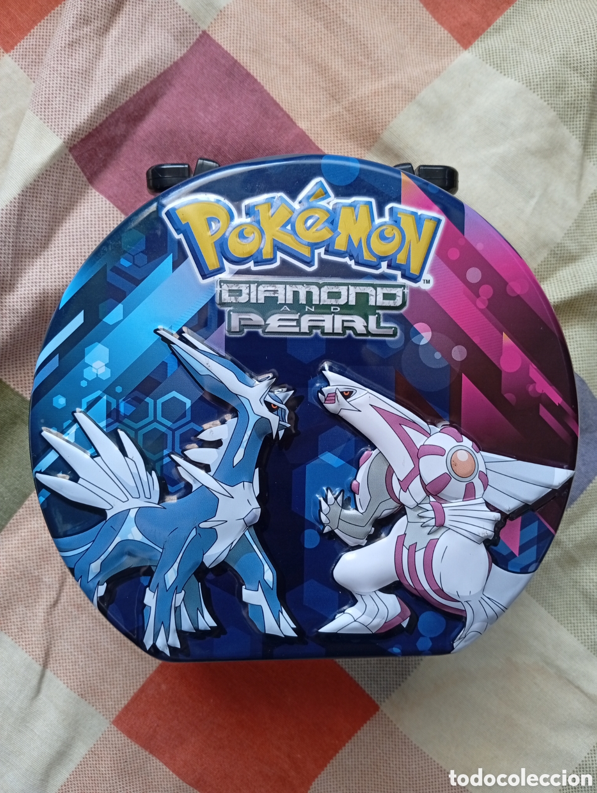 Cajas y cajitas met&aacute;licas: Lata de productos de ba&ntilde;o infantil de Pok&eacute;mon Diamante y Perla