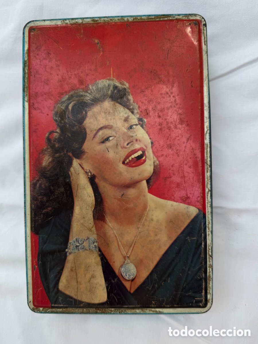 Cajas y cajitas met&aacute;licas: Antigua caja hojalata litografiada retrato mujer a&ntilde;os 50-60 vintage