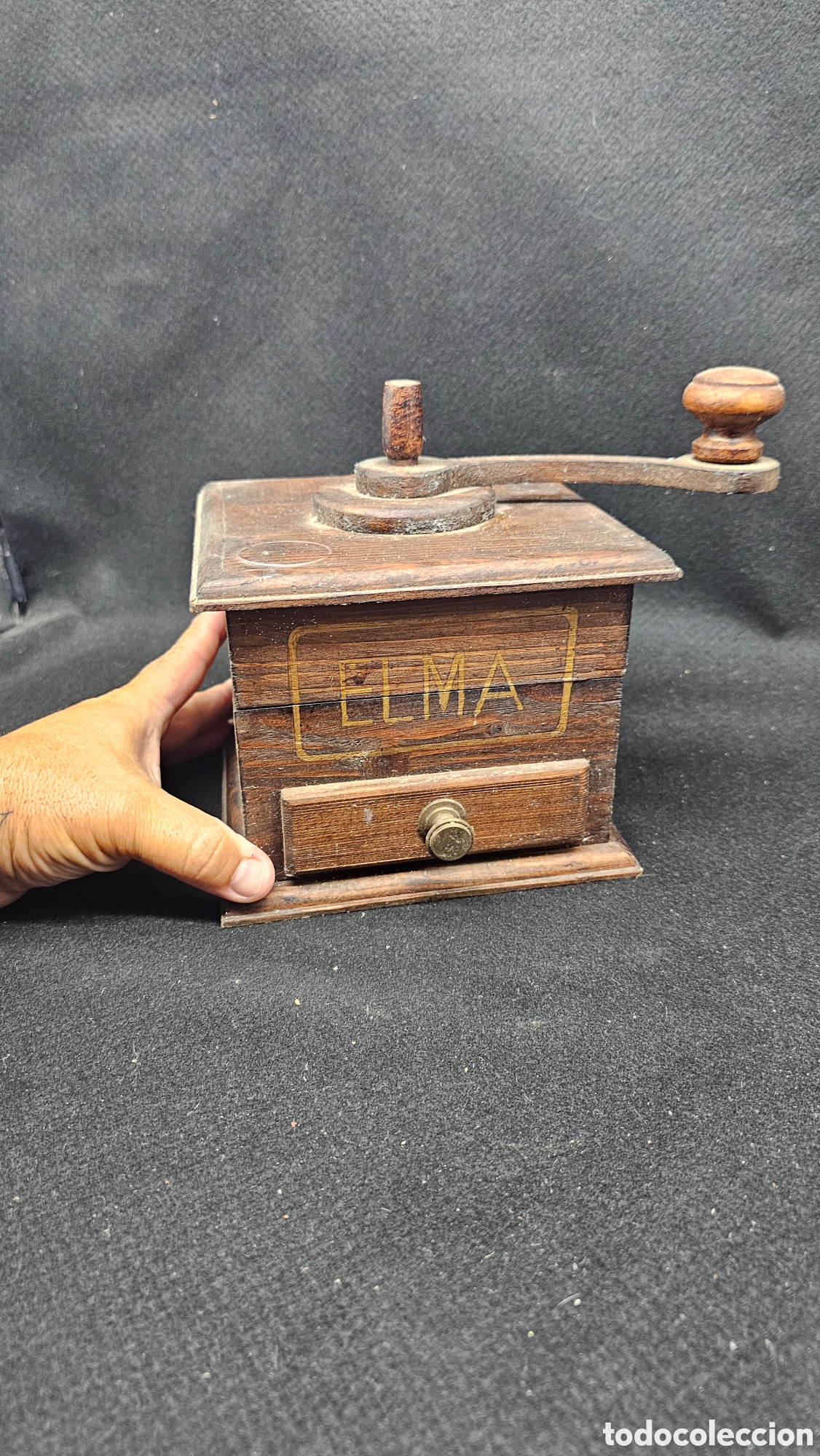 Cajas y cajitas met&aacute;licas: Caja en forma de molinillo de caf&eacute;