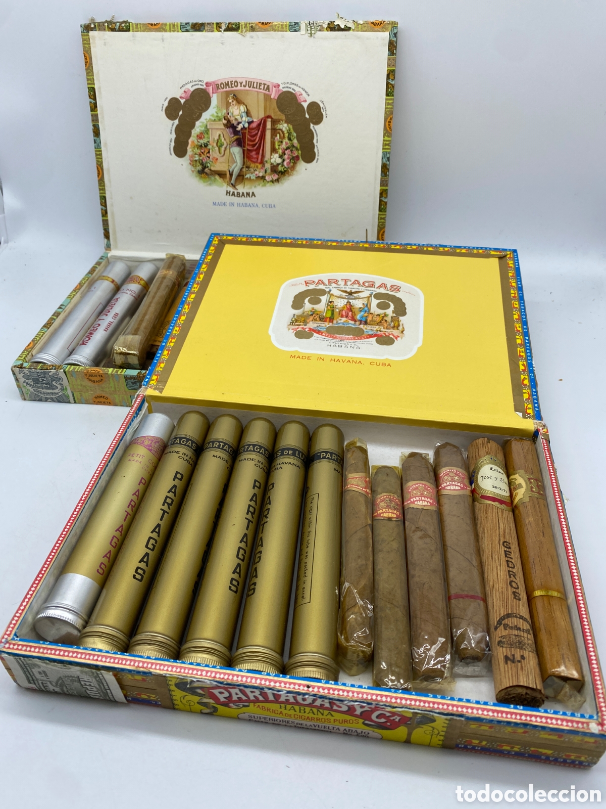 Cajas y cajitas met&aacute;licas: Lote Habanos: Caja R&J 1975 + Caja Partag&aacute;s 2004 + Tubos y Piezas de Seleccion