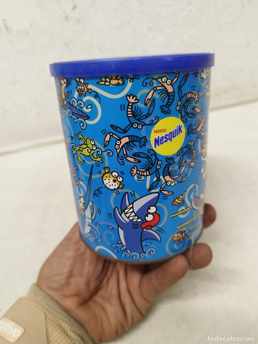 Cajas y cajitas met&aacute;licas: Lata met&aacute;lica vac&iacute;a de Nesquick. Kukumuxu.