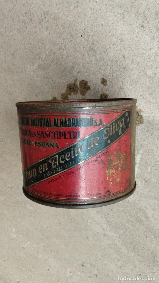 Bo&icirc;tes et petites bo&icirc;tes m&eacute;talliques: CONSORCIO NACIONAL ALMADRABERO S.A.-ATUN EN ACEITE DE OLIVA.-CAJA METALICA.-SANCTIPETRI.-CADIZ.-