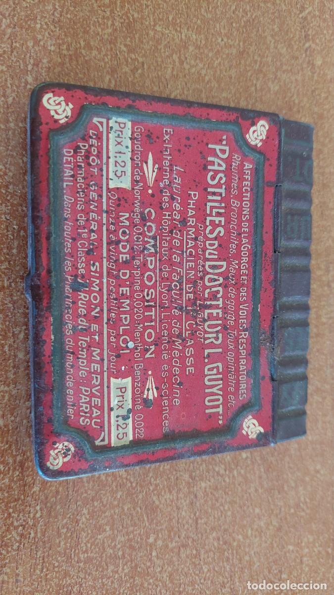 Cajas y cajitas met&aacute;licas: Antigua lata forma de libro pastillas Doctor Guyot