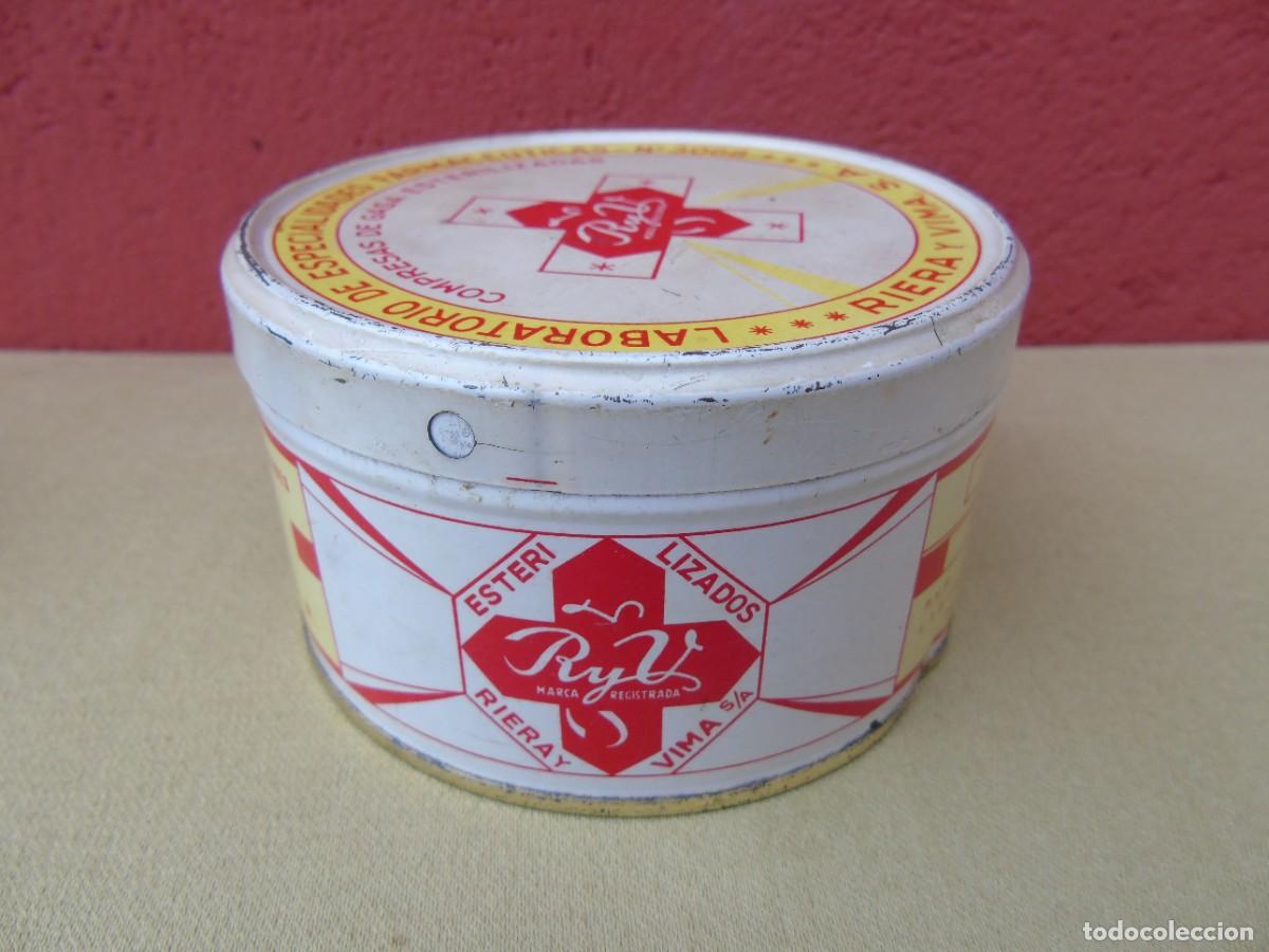 Bo&icirc;tes et petites bo&icirc;tes m&eacute;talliques: CAJA MET&Aacute;LICA ESTERILIZADOS RIERA Y VIMA S.A. COMPRESAS DE GASA ESTERILIZADA.