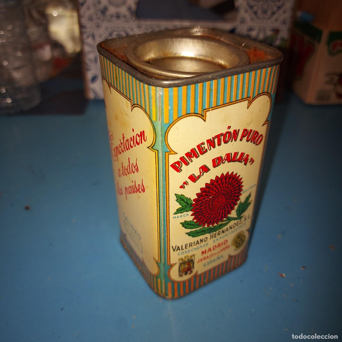 Cajas y cajitas met&aacute;licas: LATA CON PIMENTON PURO LA DALIA, DECADA DE 1950, VALERIANO HERNANDEZ S.L JARAIZ DE LA VERA