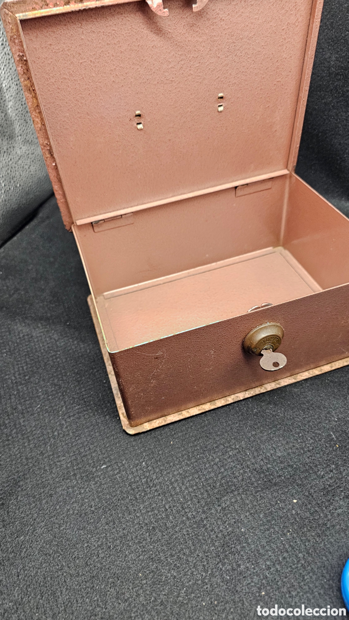 Cajas y cajitas met&aacute;licas: Antigua caja de caudales - Foto 2