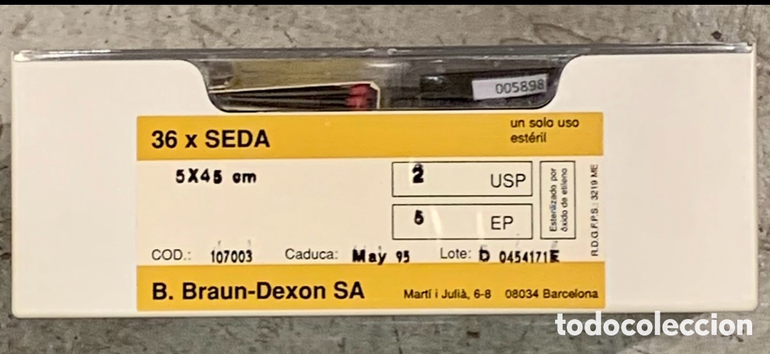 Cajas y cajitas met&aacute;licas: Caja de suturas quir&uacute;rgicas. R. Braun-Dexon. Seda 2. Pl&aacute;stico. A&ntilde;os 80.