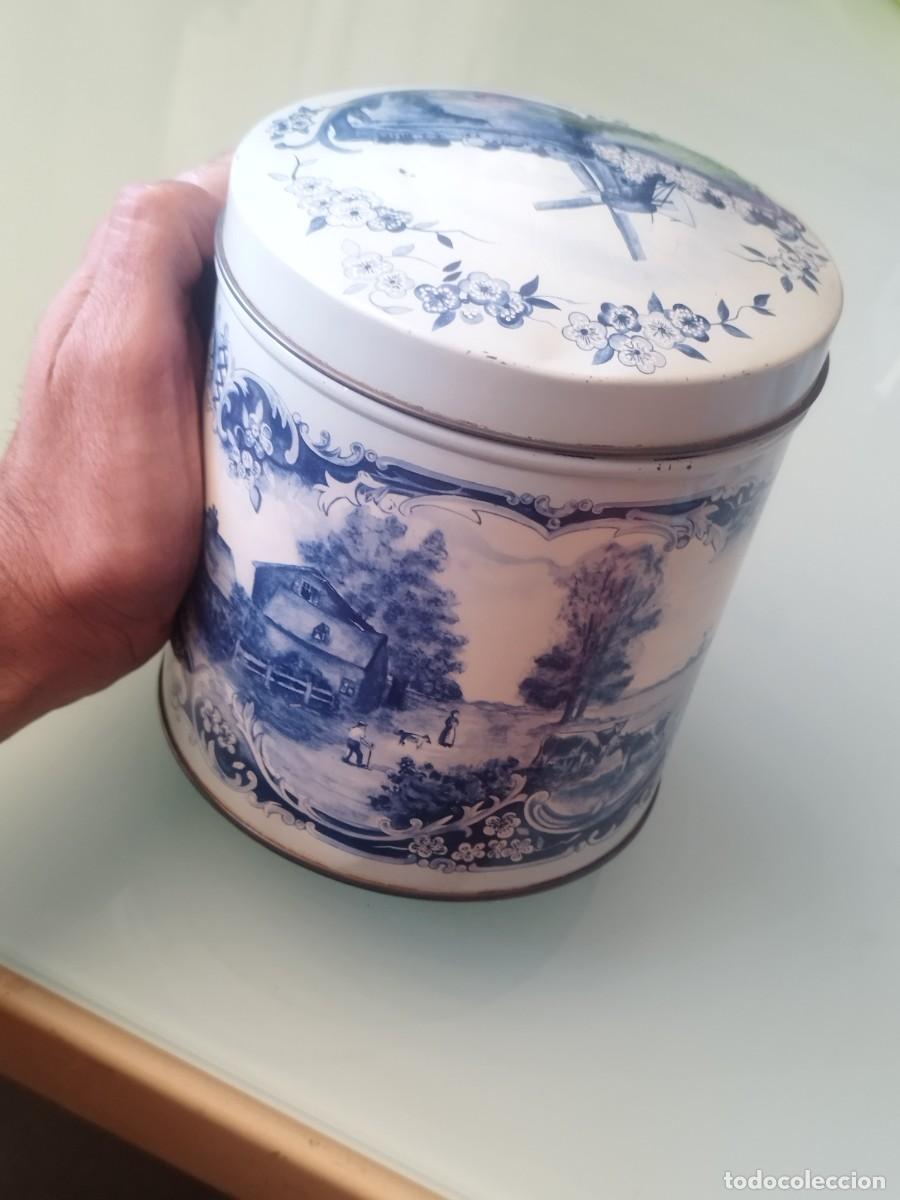 Cajas y cajitas met&aacute;licas: Antigua lata o tarro met&aacute;lico vintage de estilo azul Delft holand&eacute;s.