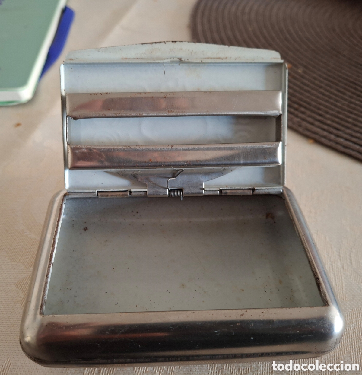 Cajas y cajitas met&aacute;licas: Pitillera de metal vintage - Foto 2
