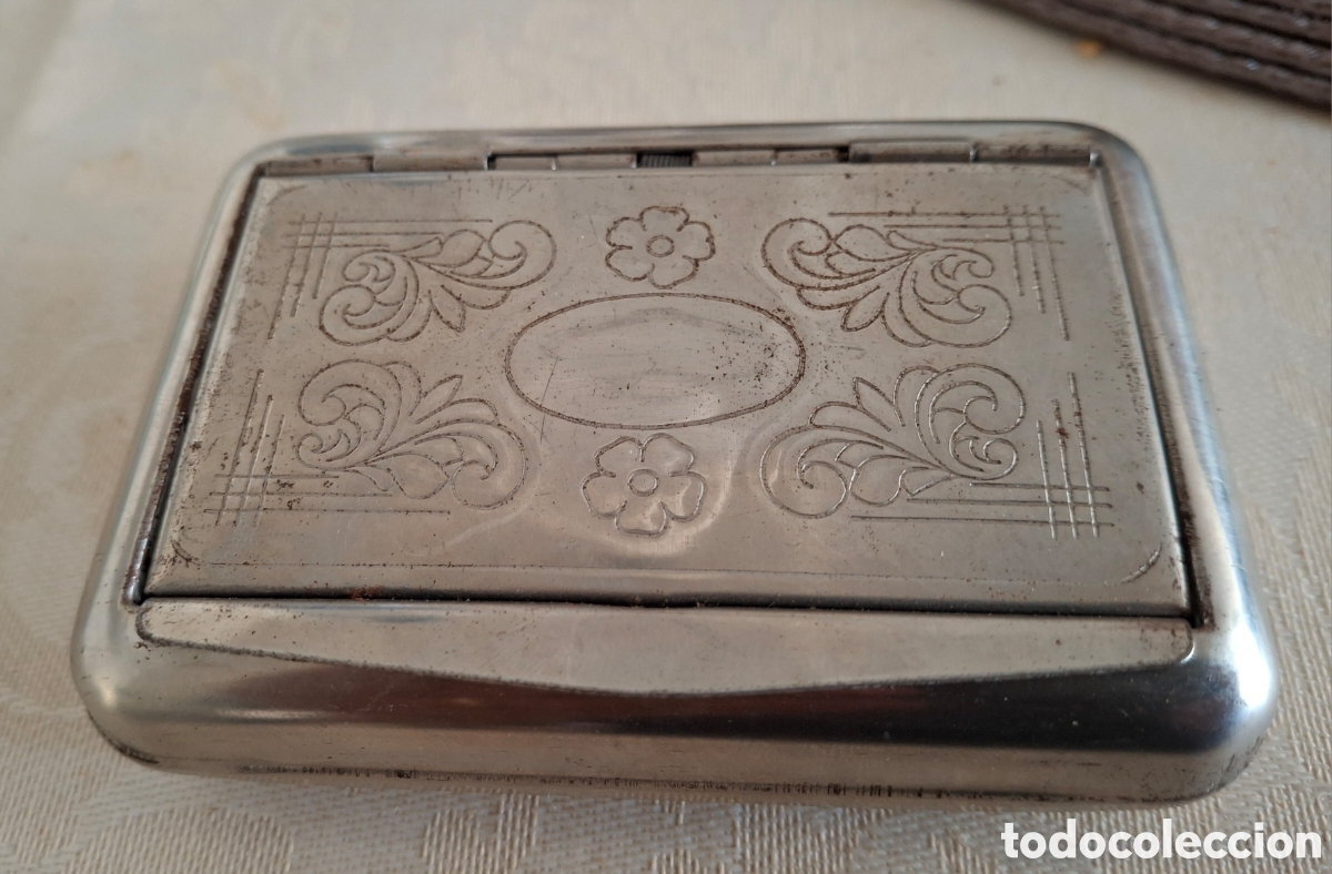 Cajas y cajitas met&aacute;licas: Pitillera de metal vintage