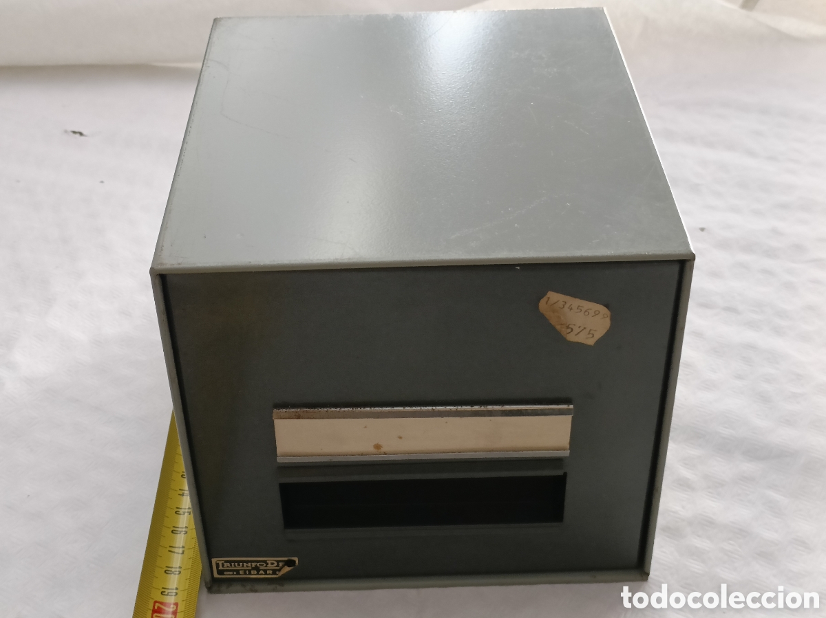 Cajas y cajitas met&aacute;licas: Archivador met&aacute;lico vintage a&ntilde;os 70/80 marca Triunfo Dex Eibar Espa&ntilde;a
