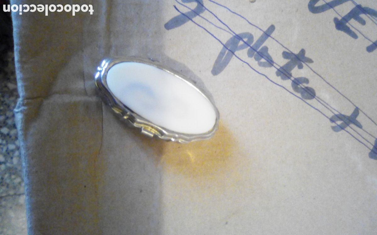 Cajas y cajitas met&aacute;licas: Peque&ntilde;a cajita de metal, pastillero. Mide 55 mm., ver fotos.