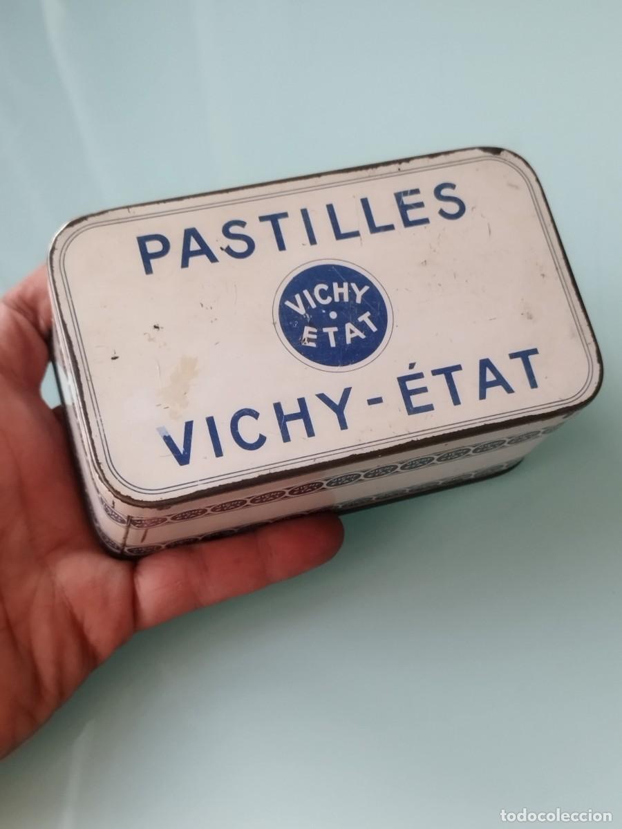 Cajas y cajitas met&aacute;licas: Antigua caja de hojalata vintage de pastillas Vichy-&Eacute;tat. Francesa, Francia.
