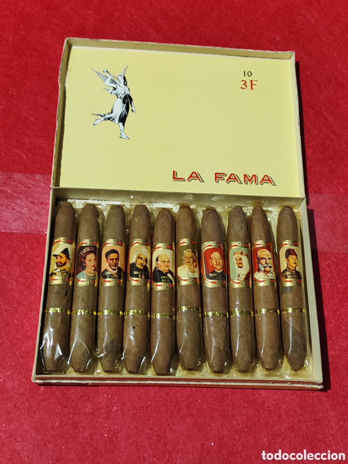 Cajas y cajitas met&aacute;licas: Caja completa puros La Fam 10 3 F con vitolas de personajes famosos