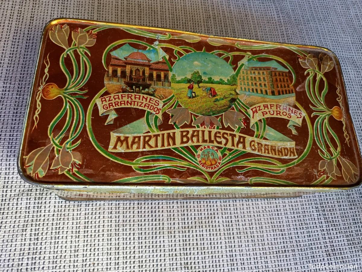 Cajas y cajitas met&aacute;licas: Antigua caja de lata azafr&aacute;n Mart&iacute;n Ballesta. Granada. A&ntilde;os20-30
