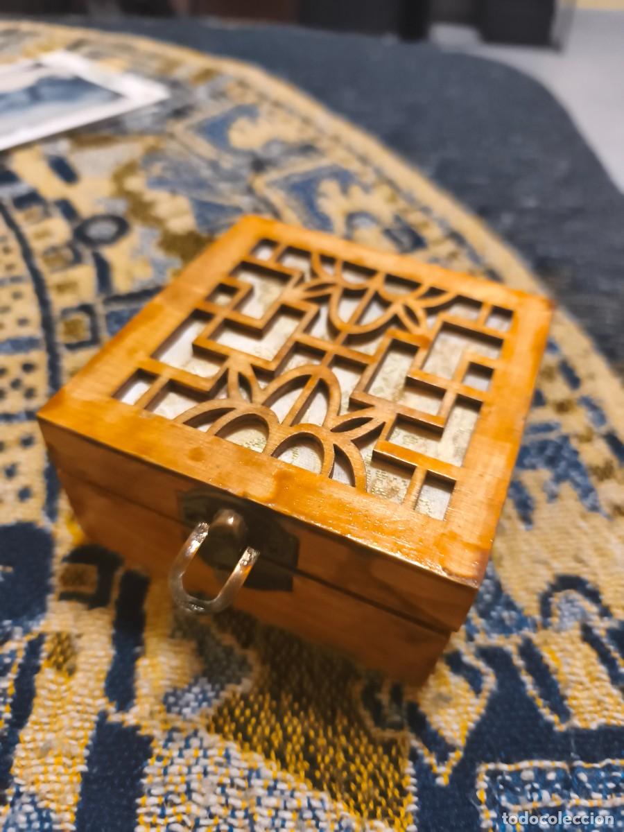 Cajas y cajitas met&aacute;licas: Caja de madera 8 x 8 cm