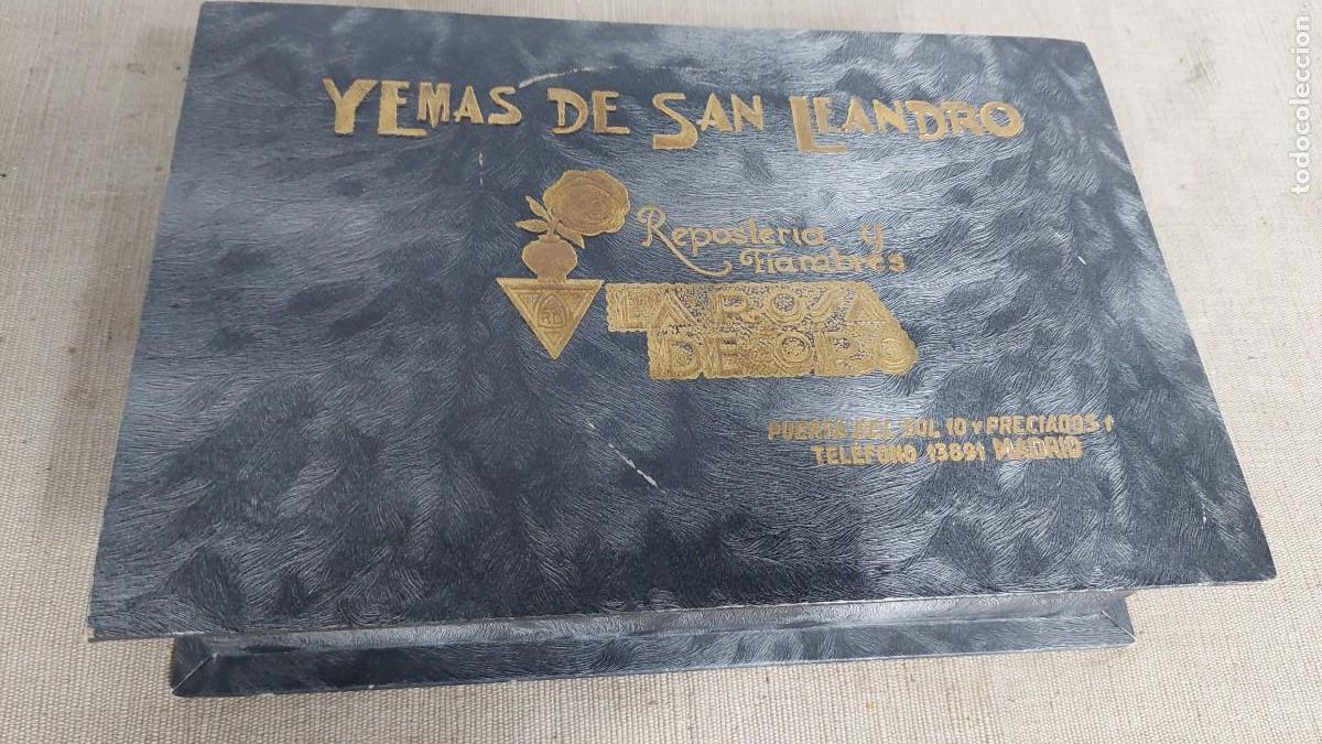 Cajas y cajitas met&aacute;licas: Antigua caja yemas de San Leandro la rosa de oro Madrid